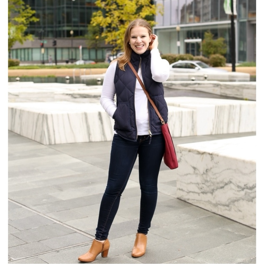 J.Crew Preppy Diamond Quilted Zip Up Mock Neck Preppy Puffer Vest Navy Blue XXS - Picture 3 of 13